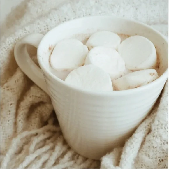 Sand + Fog Marshmallow Skies Eau de Parfum Oil - Picture 2 of 4